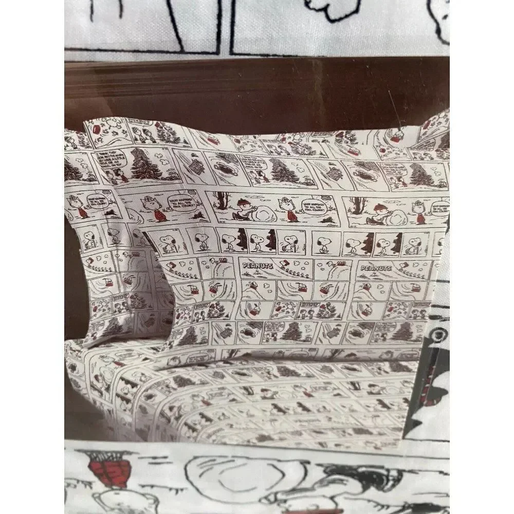 Peanuts Snoopy Holiday Christmas Comic Strip Queen Size‎ Soft Sheet Set NEW